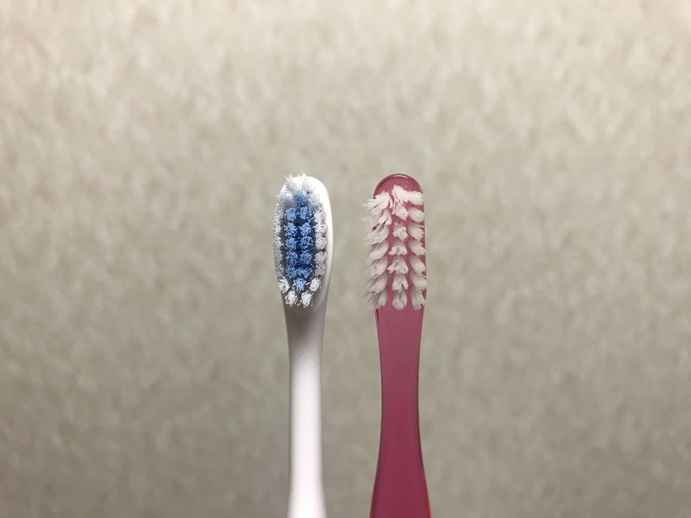 普通の歯ブラシとの毛先の比較